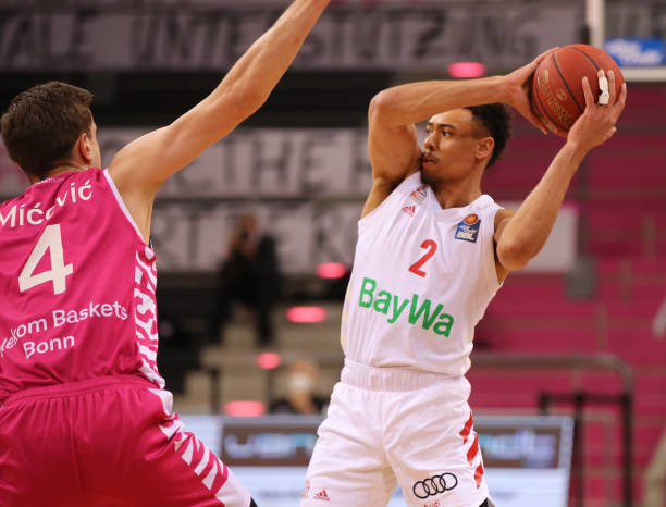 陪伴这两位 陪伴这两位